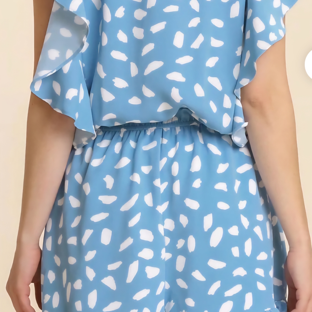 Umgee Ruffled, Crossover Shorts Romper , Sz L